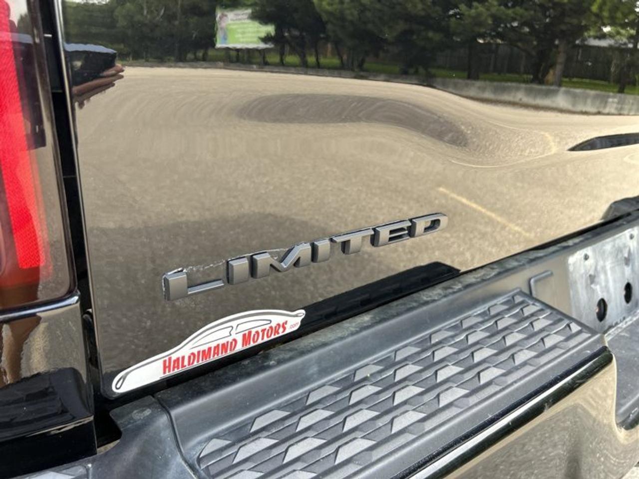 2023 RAM 2500 Limited Crew Cab 8' Box 4x4 | No Accidents | Leather Seats Photo