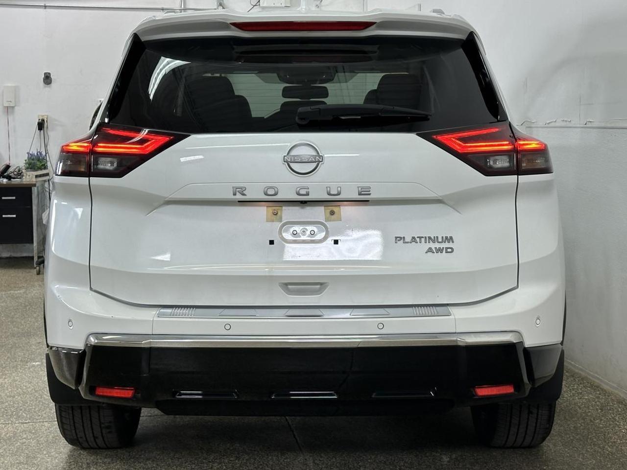 2024 Nissan Rogue AWD Platinum - BLK LEATHER/PANO/NAVI/1 OWNER LEASE RETURN! Photo