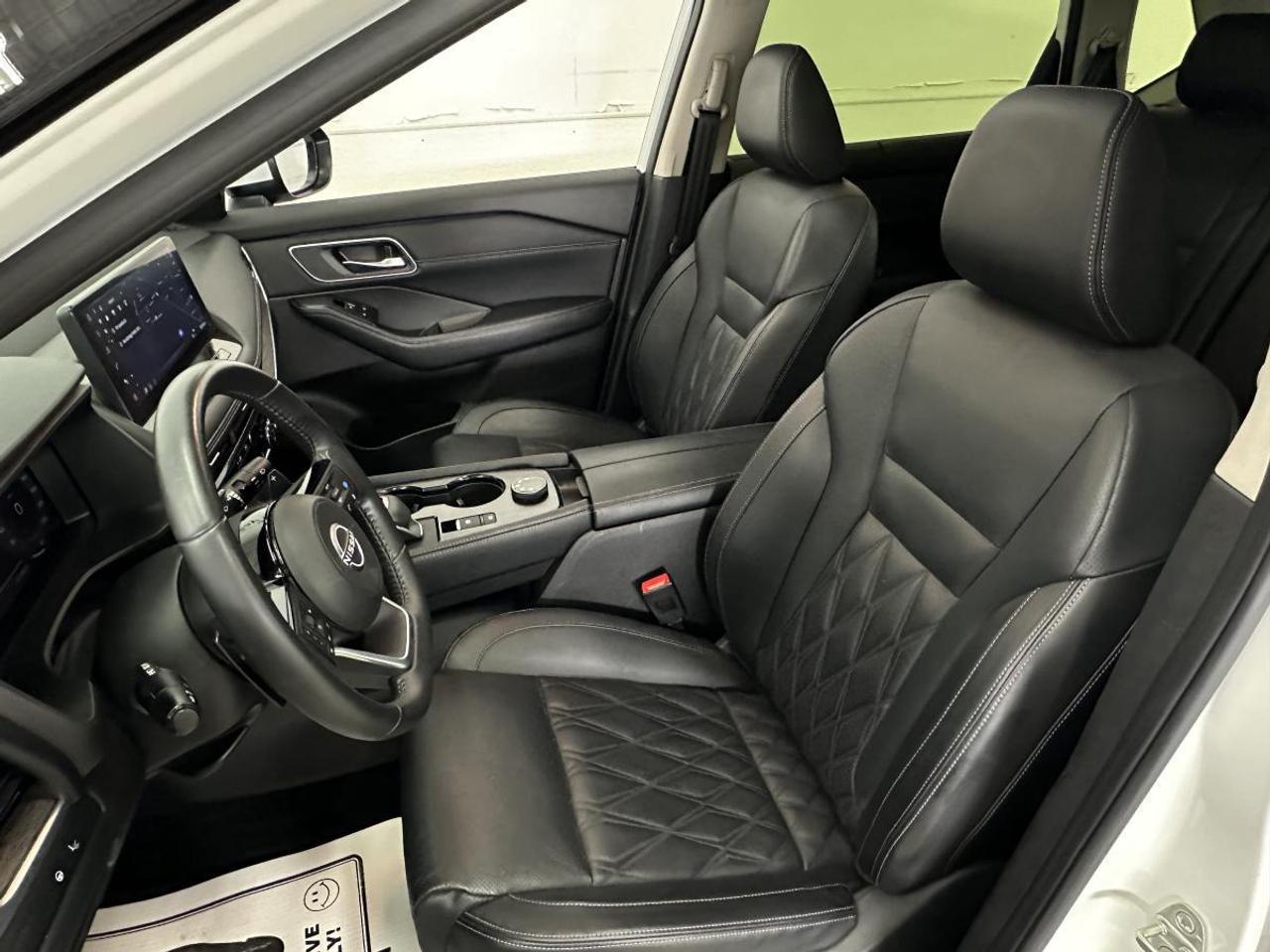 2024 Nissan Rogue AWD Platinum - BLK LEATHER/PANO/NAVI/1 OWNER LEASE RETURN! Photo