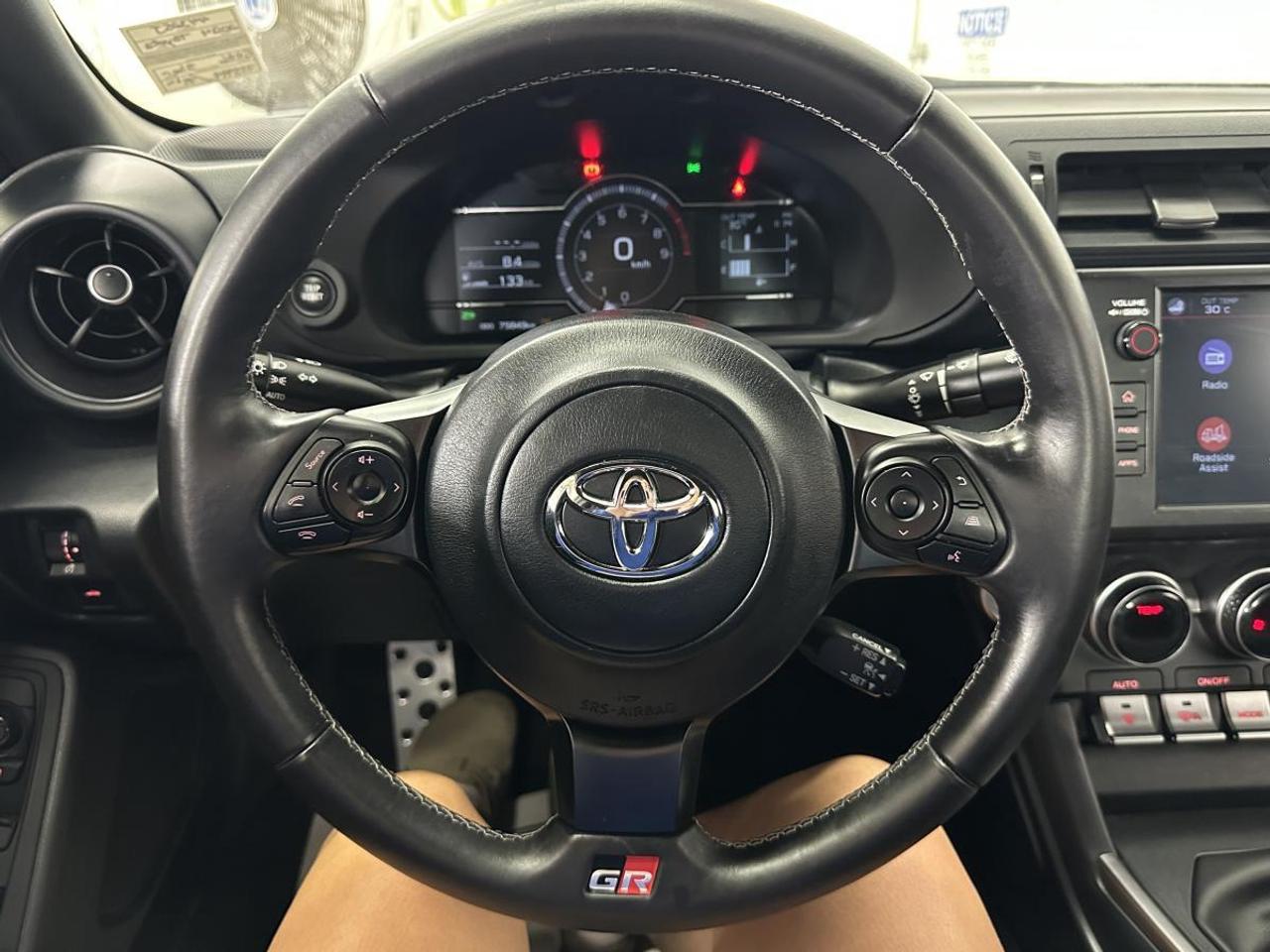 2024 Toyota GR86 Premium PREMIUM - OFF TOYOTA 1 OWNER LEASE! Photo