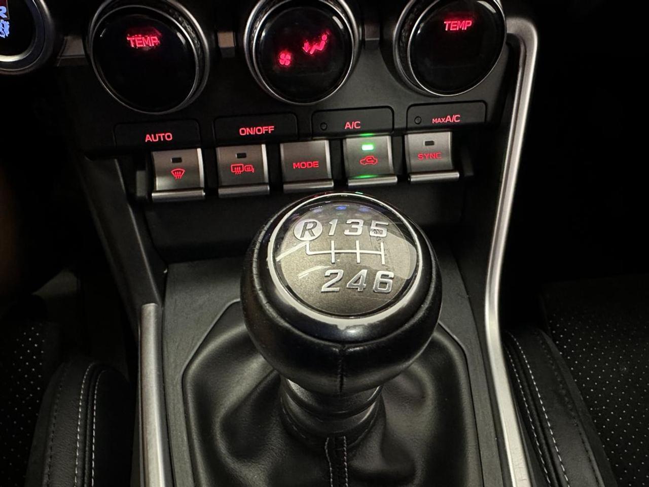 2024 Toyota GR86 Premium PREMIUM - OFF TOYOTA 1 OWNER LEASE! Photo