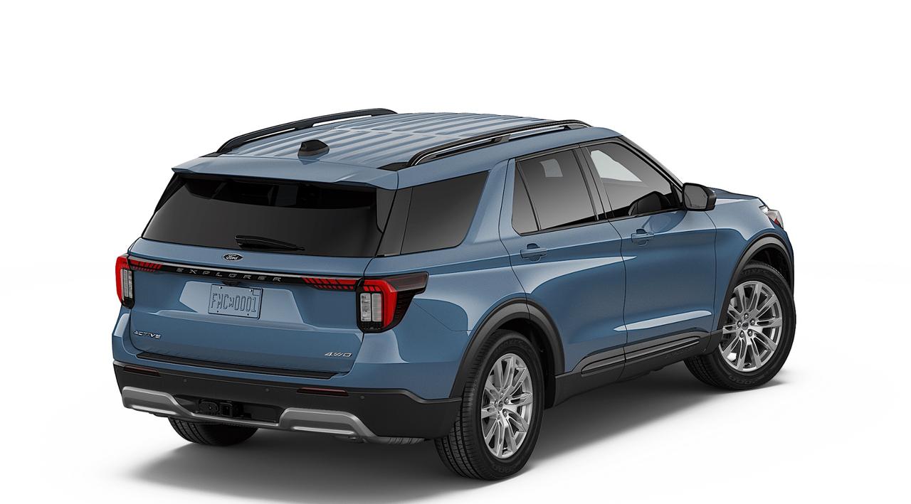 2026 Ford Explorer Active 4WD Photo2