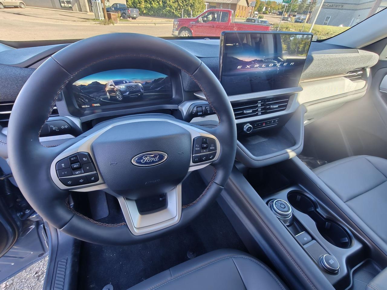 2026 Ford Explorer Active 200A Photo4