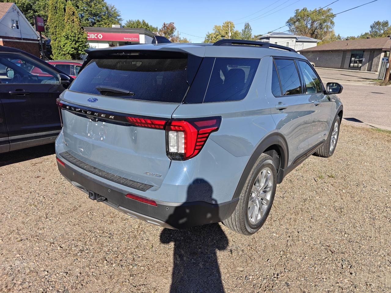 2026 Ford Explorer Active 200A Photo2