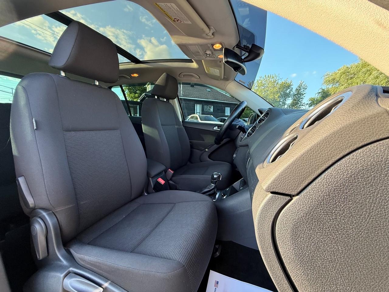 2016 Volkswagen Tiguan COMFORTLINE Photo