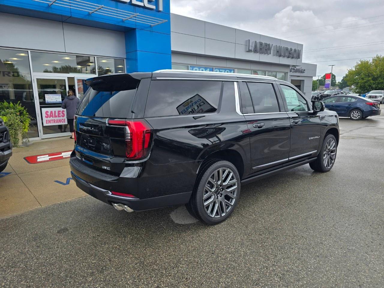 2026 GMC Yukon XL 4WD 4DR DENALI ULTIMATE Photo2