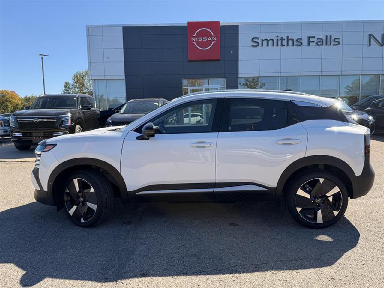 2026 Nissan Kicks SR AWD Photo