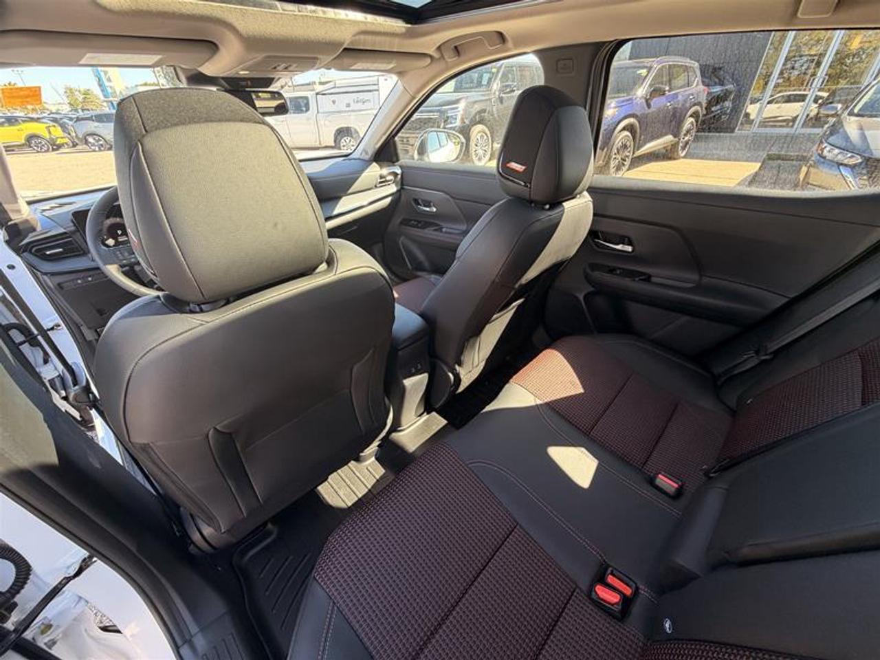 2026 Nissan Kicks SR AWD Photo
