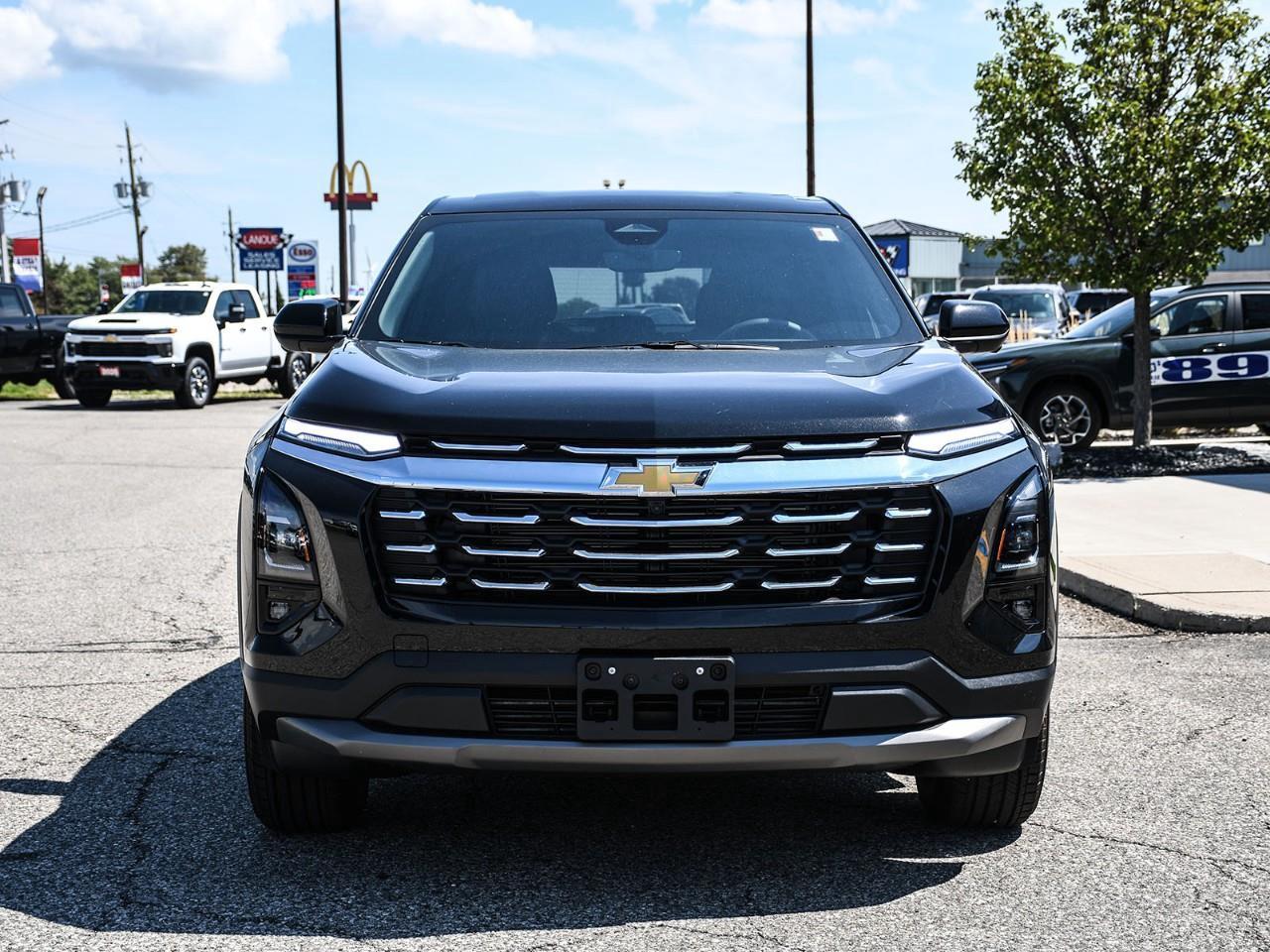 2027 Chevrolet Equinox LT Photo1