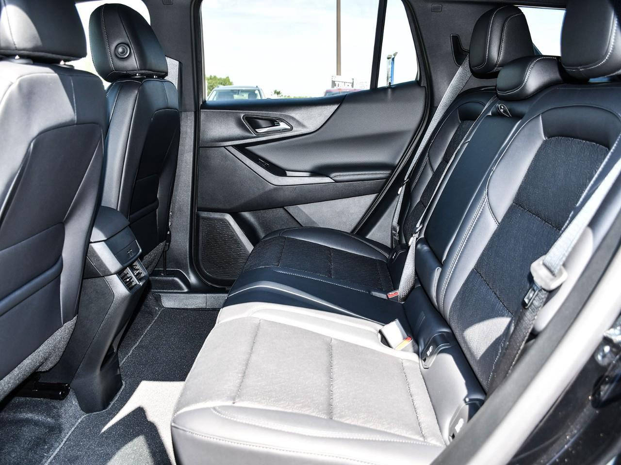 2027 Chevrolet Equinox LT Photo