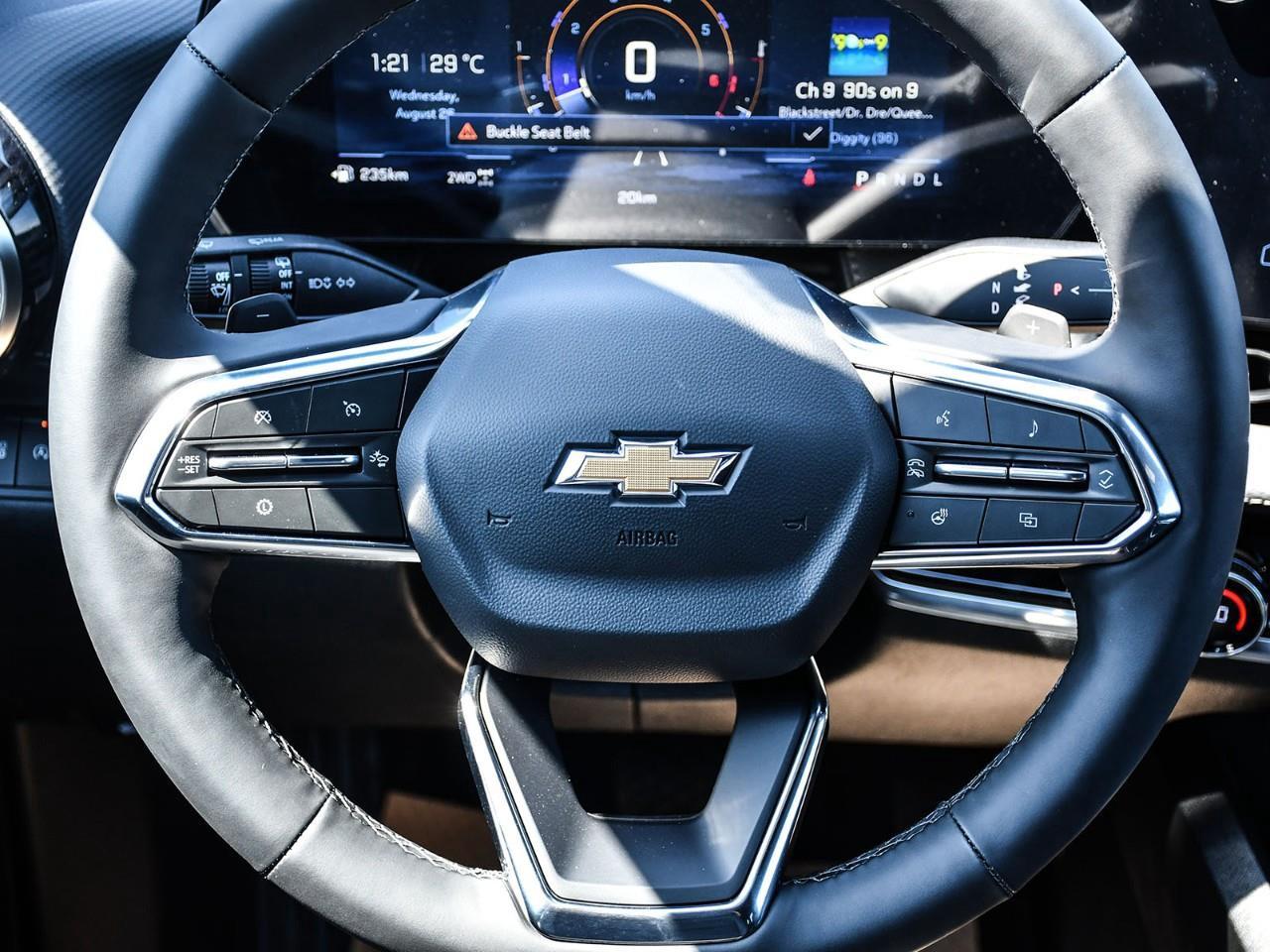 2027 Chevrolet Equinox LT Photo