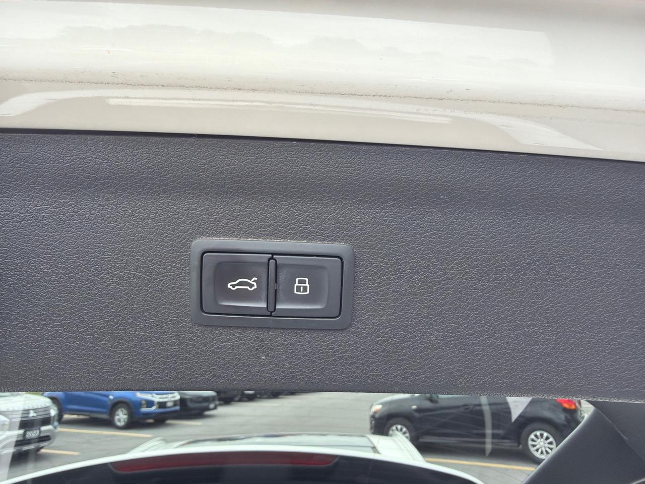 2018 Audi Q3 2.0T Progressiv Photo
