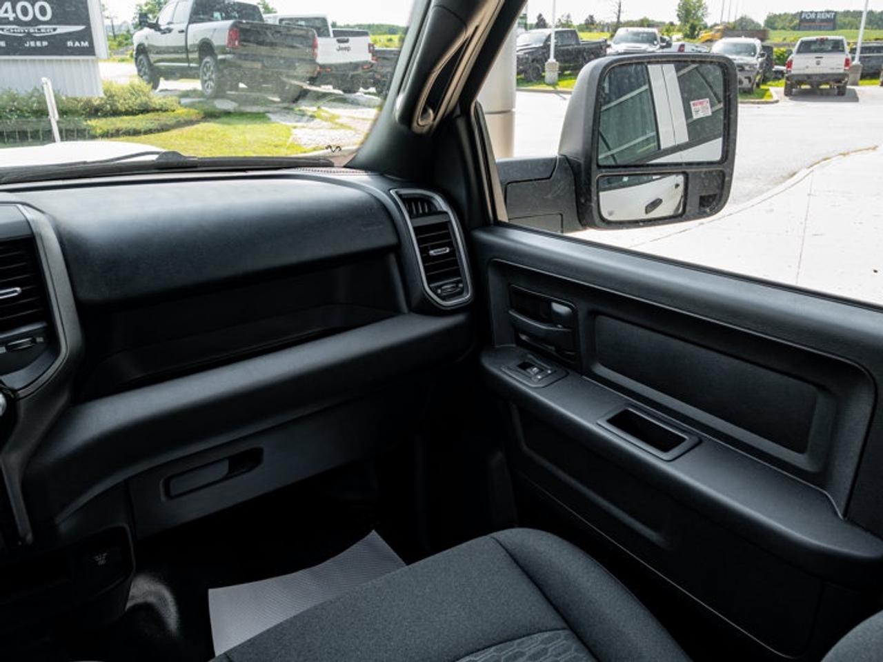 2026 RAM 2500 Black Express Photo