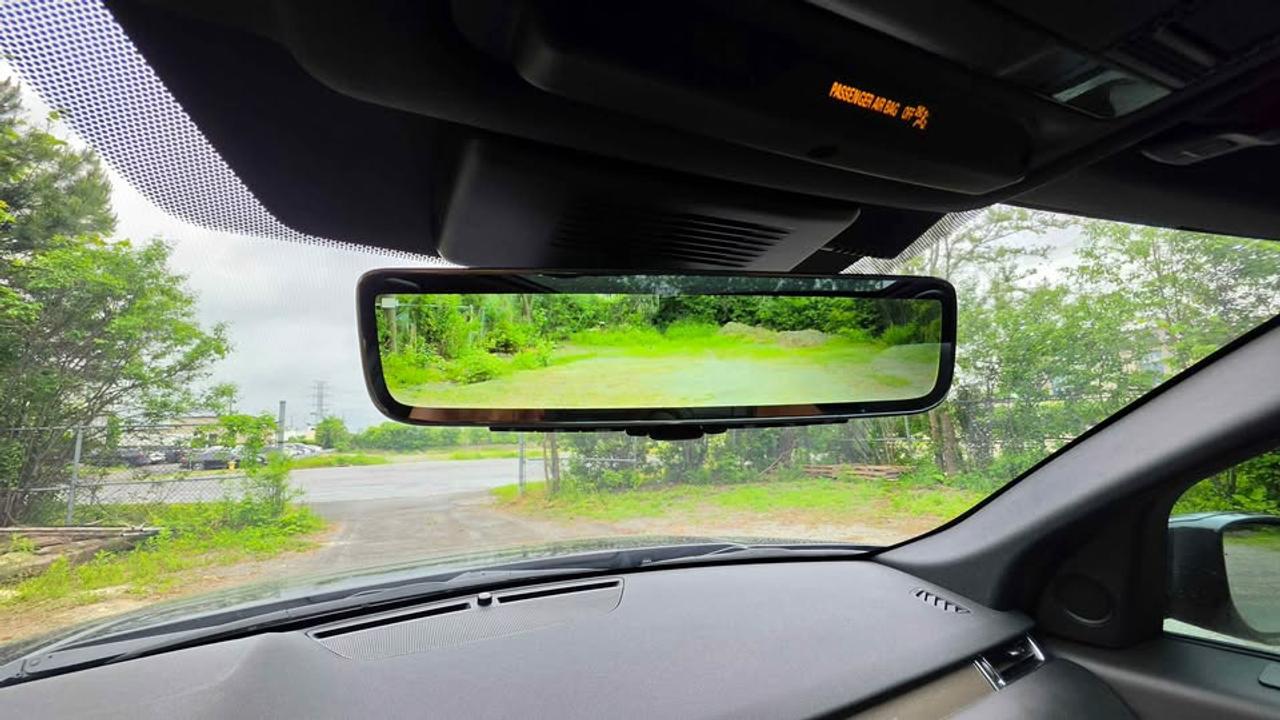 2020 Land Rover Discovery Sport R-Dynamic HSE P290 Photo