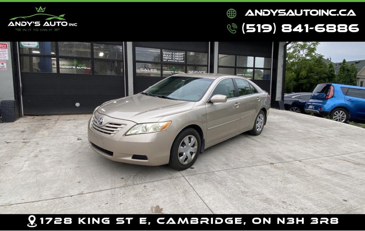 2009 Toyota Camry LE Photo