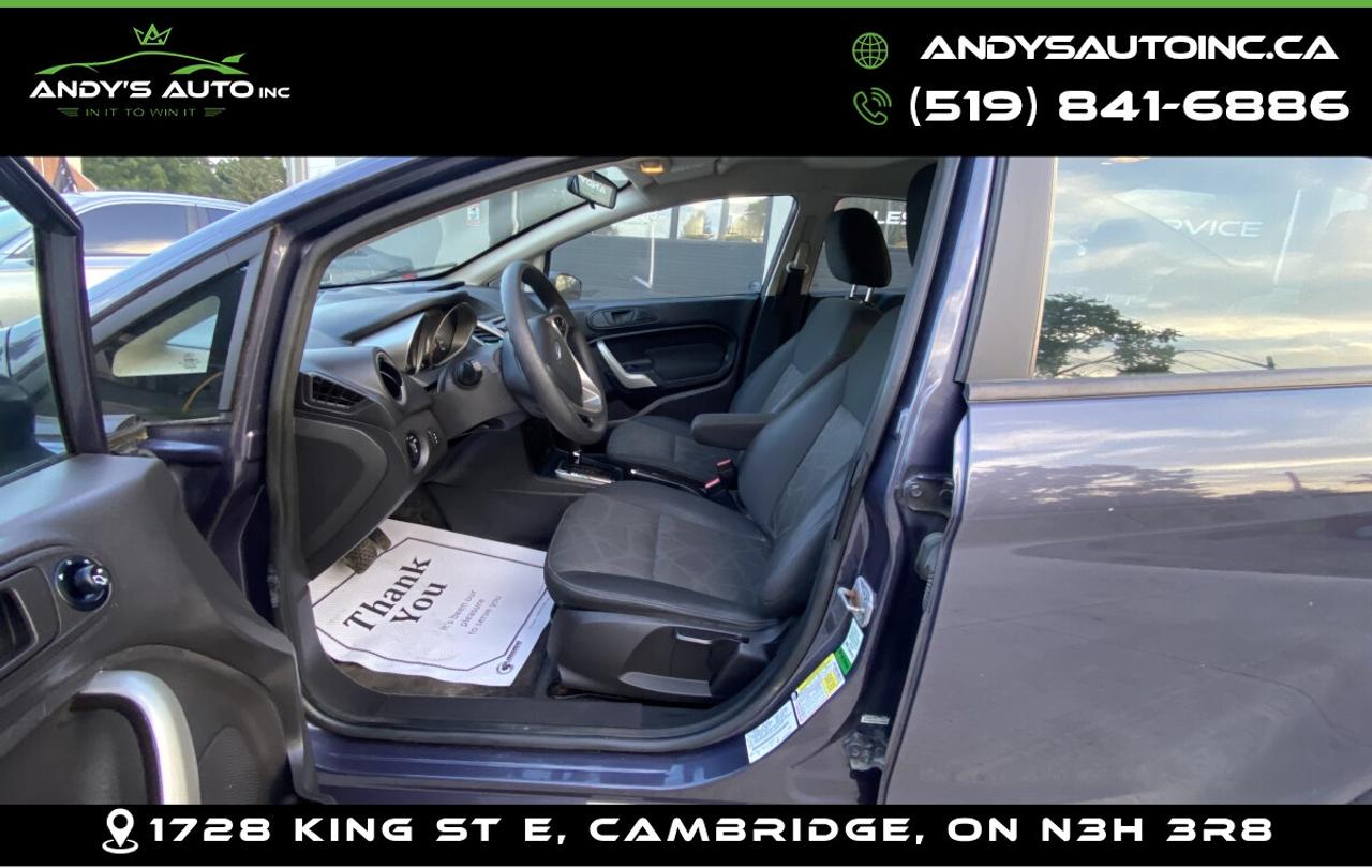 2012 Ford Fiesta ! AUTO ! SE Photo
