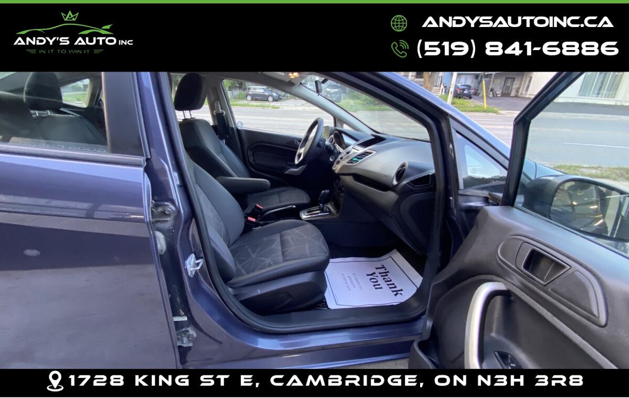 2012 Ford Fiesta ! AUTO ! SE Photo