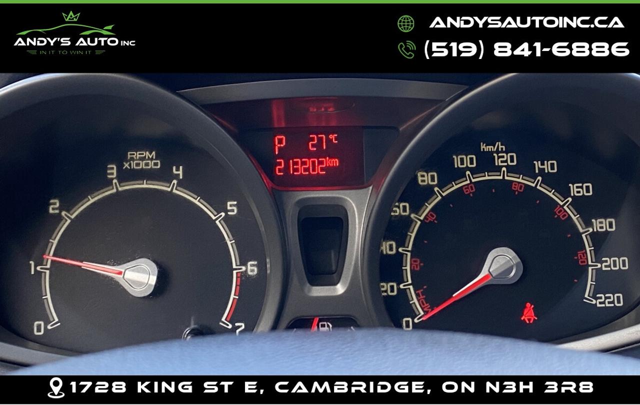 2012 Ford Fiesta ! AUTO ! SE Photo
