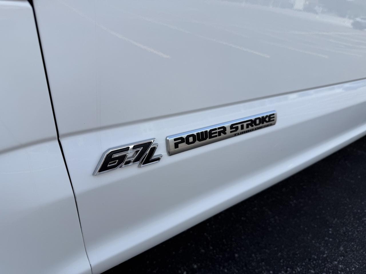 2017 Ford F-350 XLT Photo
