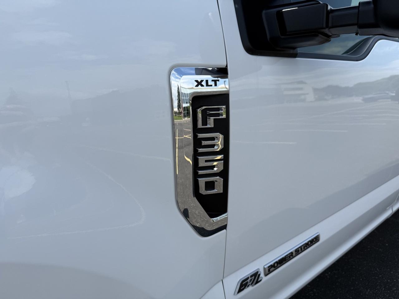 2017 Ford F-350 XLT Photo