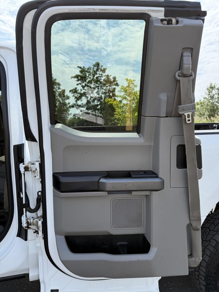 2017 Ford F-350 XLT Photo