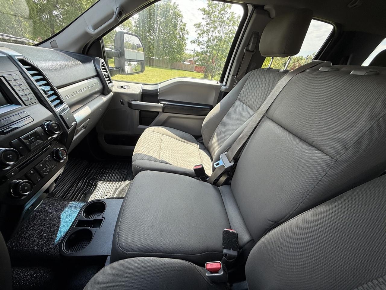 2017 Ford F-350 XLT Photo