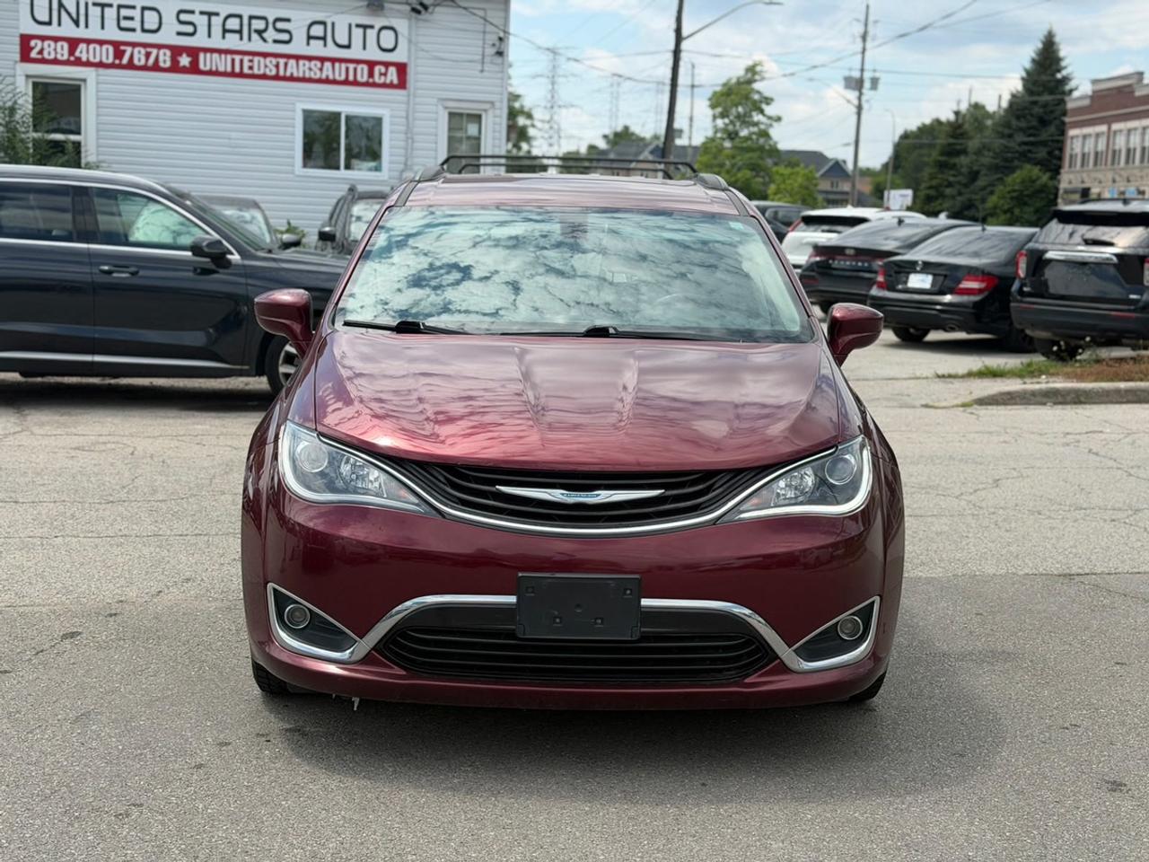 2018 Chrysler Pacifica Touring Plus Photo1