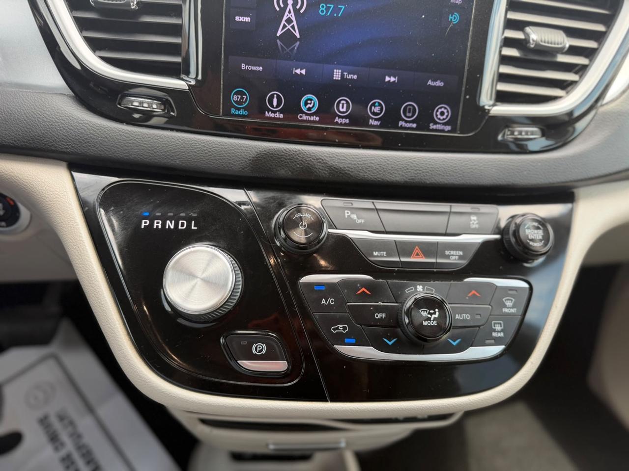 2018 Chrysler Pacifica Touring Plus Photo