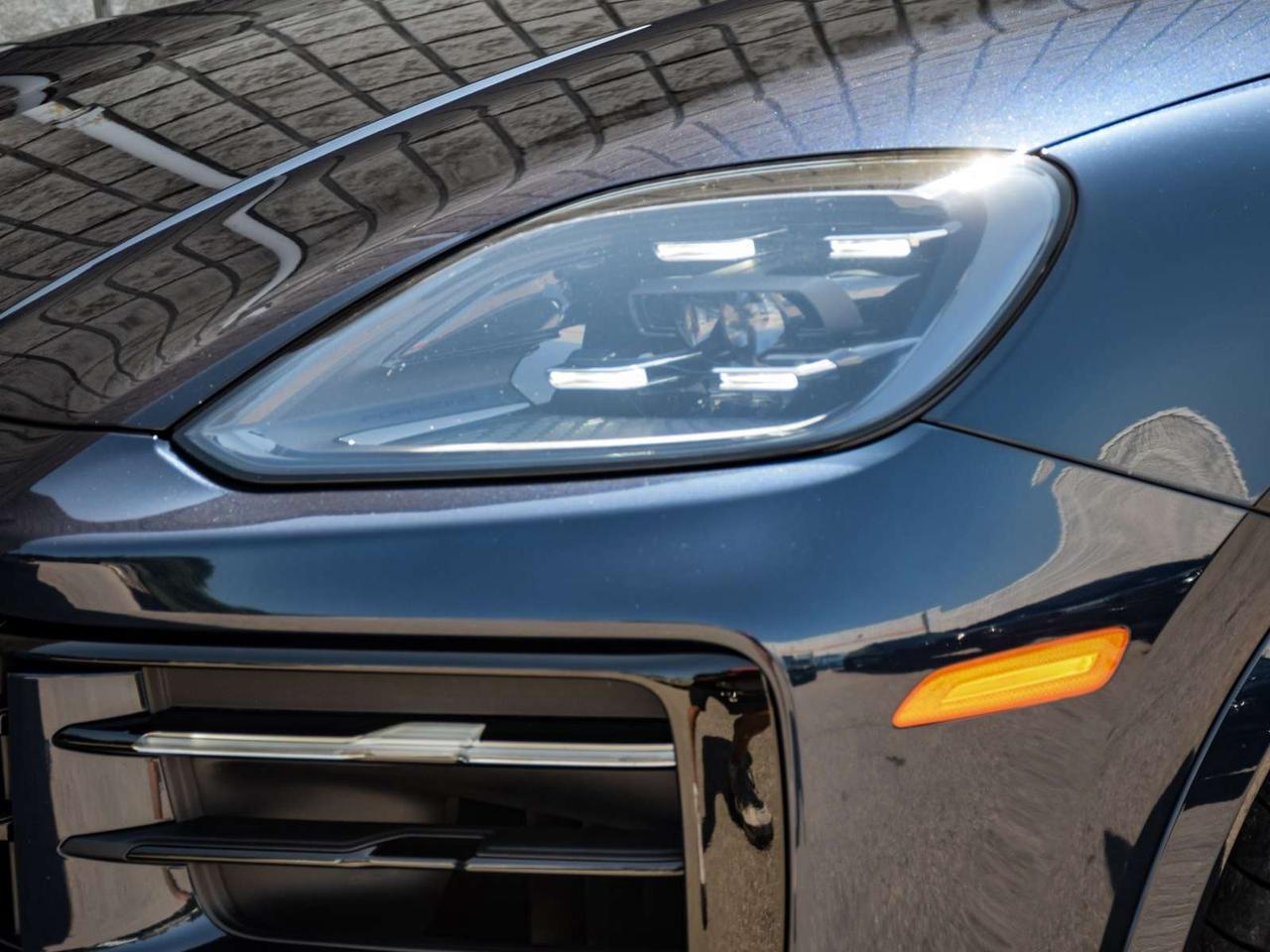 2024 Porsche Cayenne Base 4dr All-wheel Drive Photo