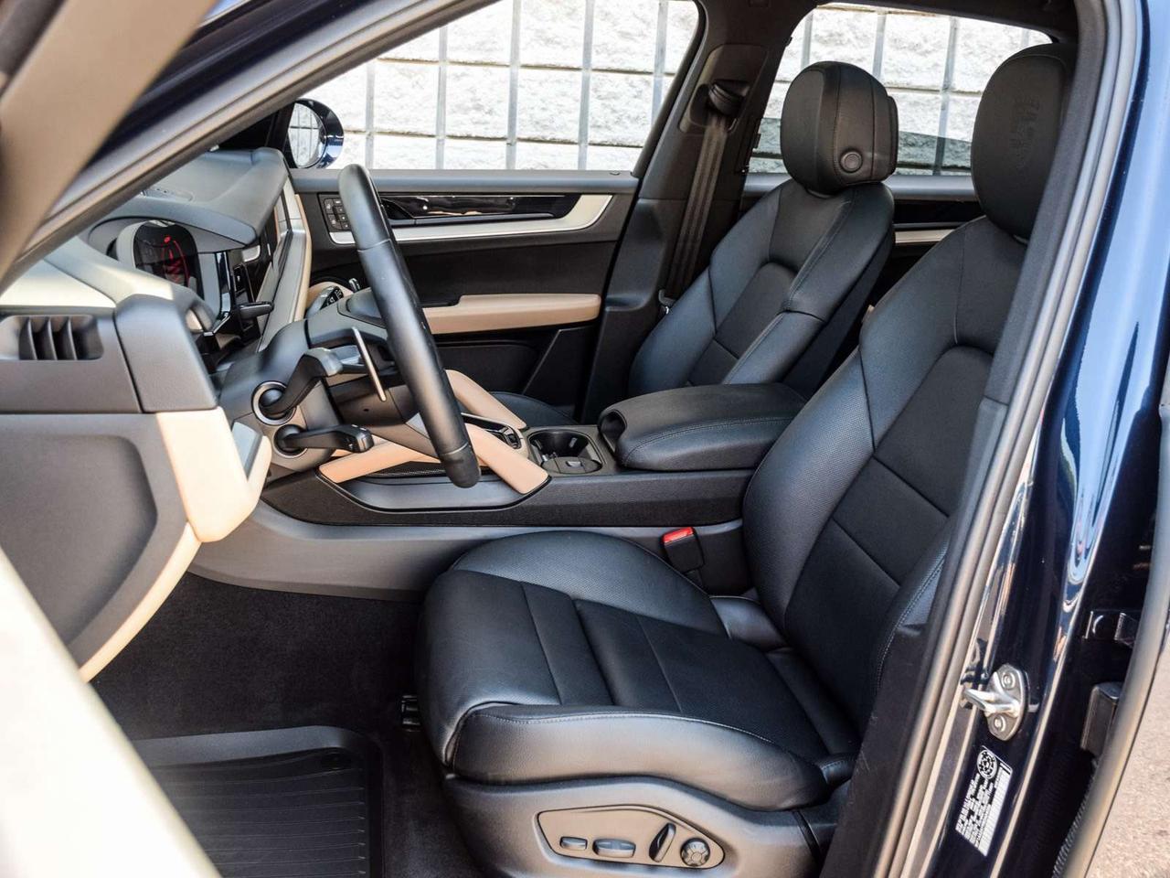 2024 Porsche Cayenne Base 4dr All-wheel Drive Photo