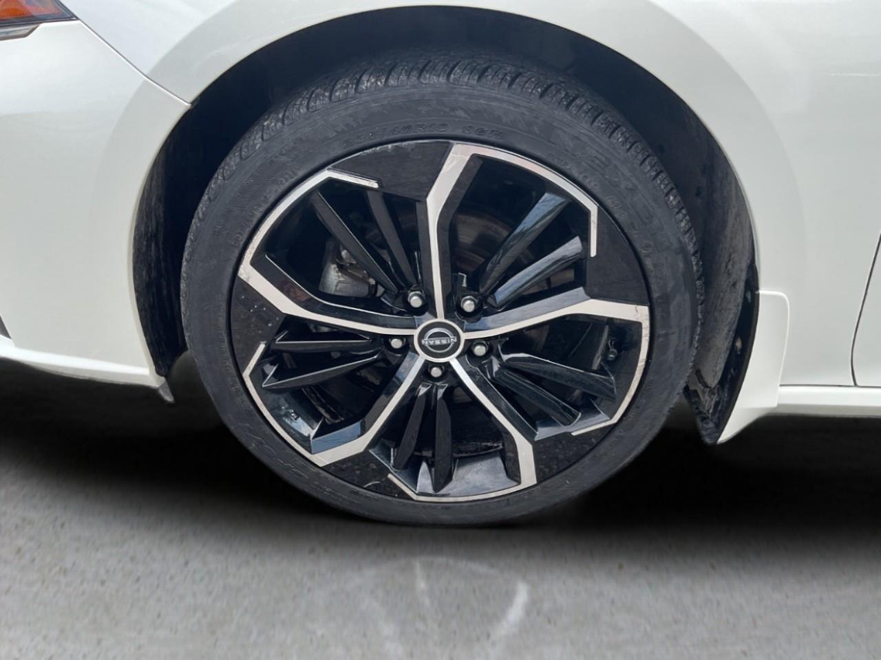 2024 Nissan Altima SR All-Wheel Drive Sedan Photo