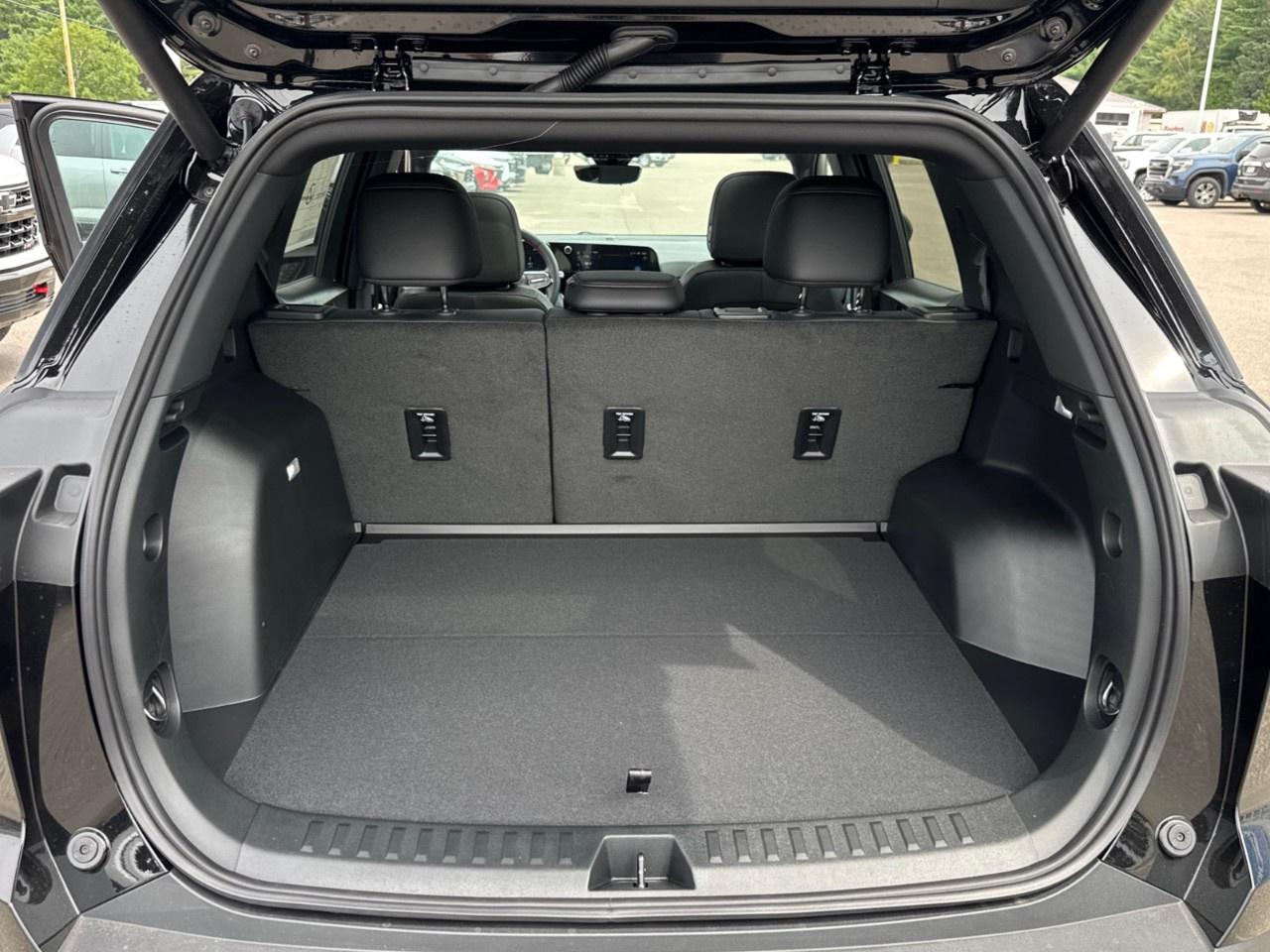 2027 Chevrolet Equinox AWD RS Photo