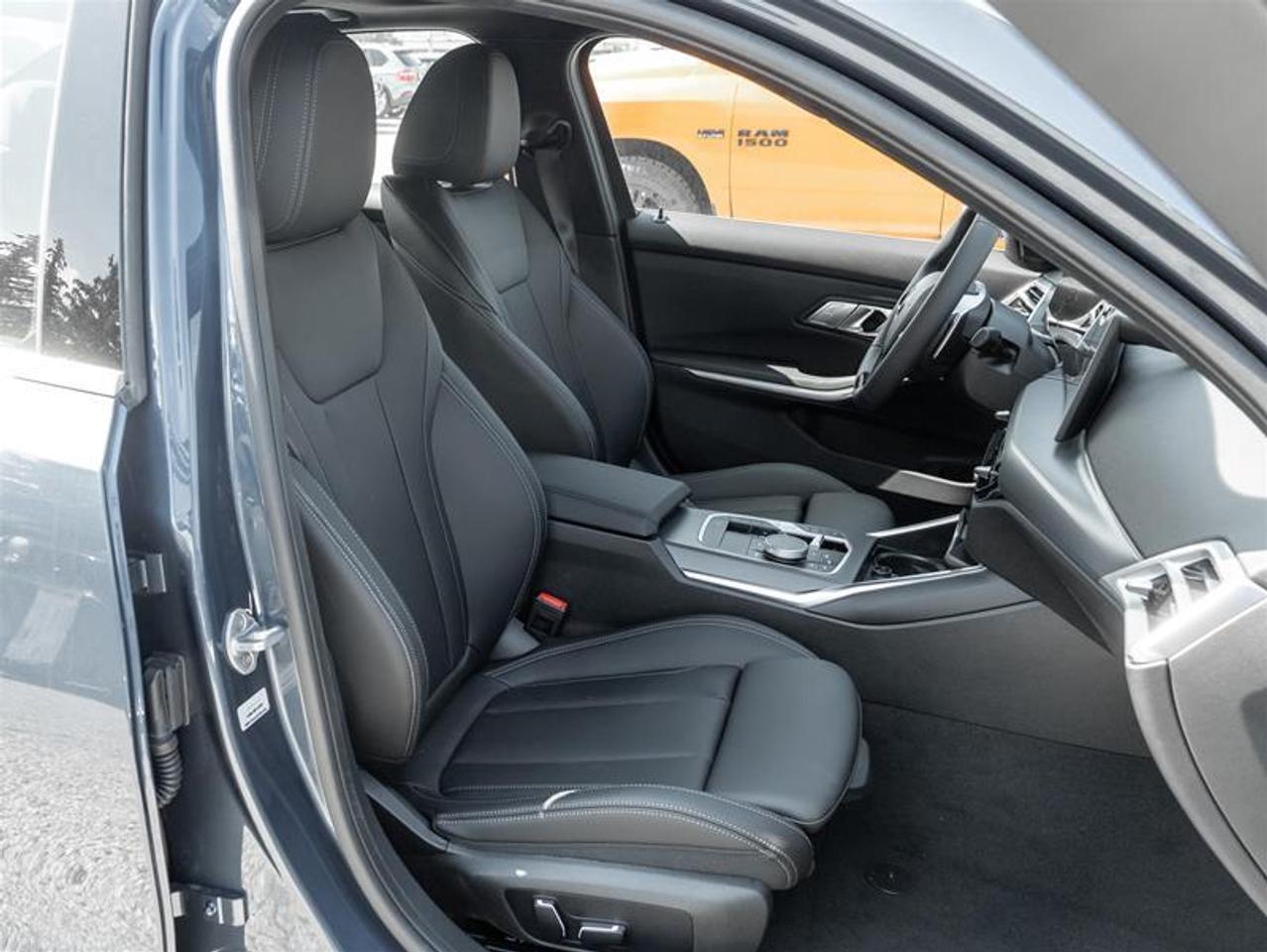 2026 BMW 330 i xDrive 4dr All-Wheel Drive Sedan Photo