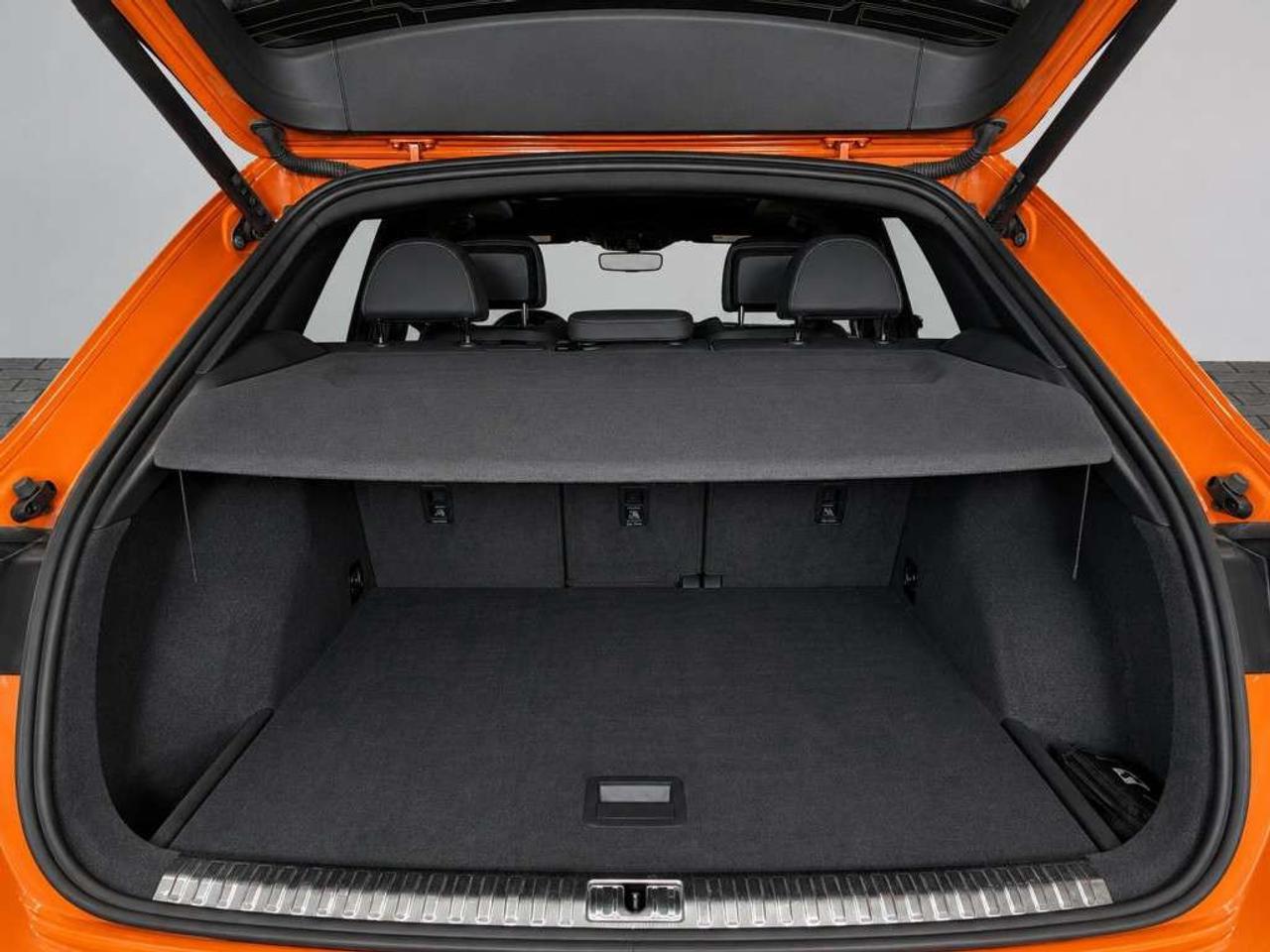 2022 Audi Q3 Progressiv   S Line   quattro AWD   Panoramic Sunroof   Leather   Virtual Cockpit   Apple CarPlay & Android Auto Photo