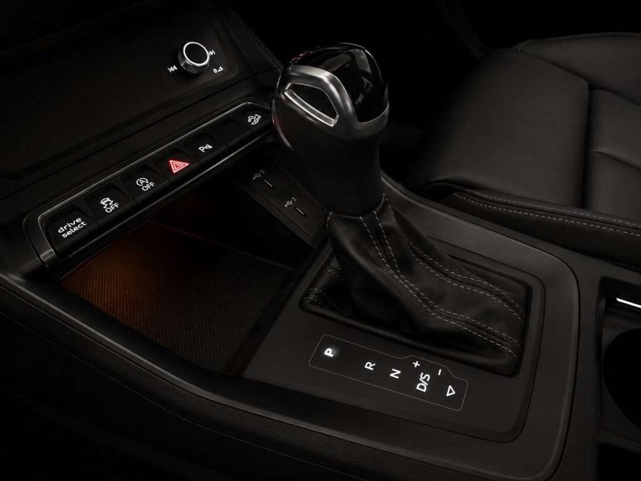 2022 Audi Q3 Progressiv   S Line   quattro AWD   Panoramic Sunroof   Leather   Virtual Cockpit   Apple CarPlay & Android Auto Photo