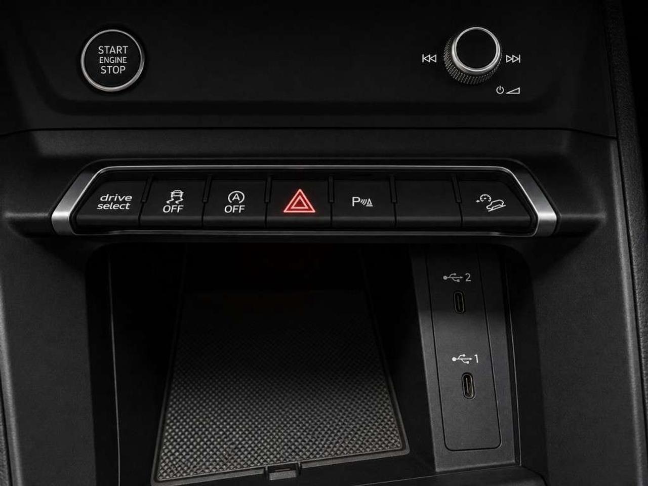 2022 Audi Q3 Progressiv   S Line   quattro AWD   Panoramic Sunroof   Leather   Virtual Cockpit   Apple CarPlay & Android Auto Photo