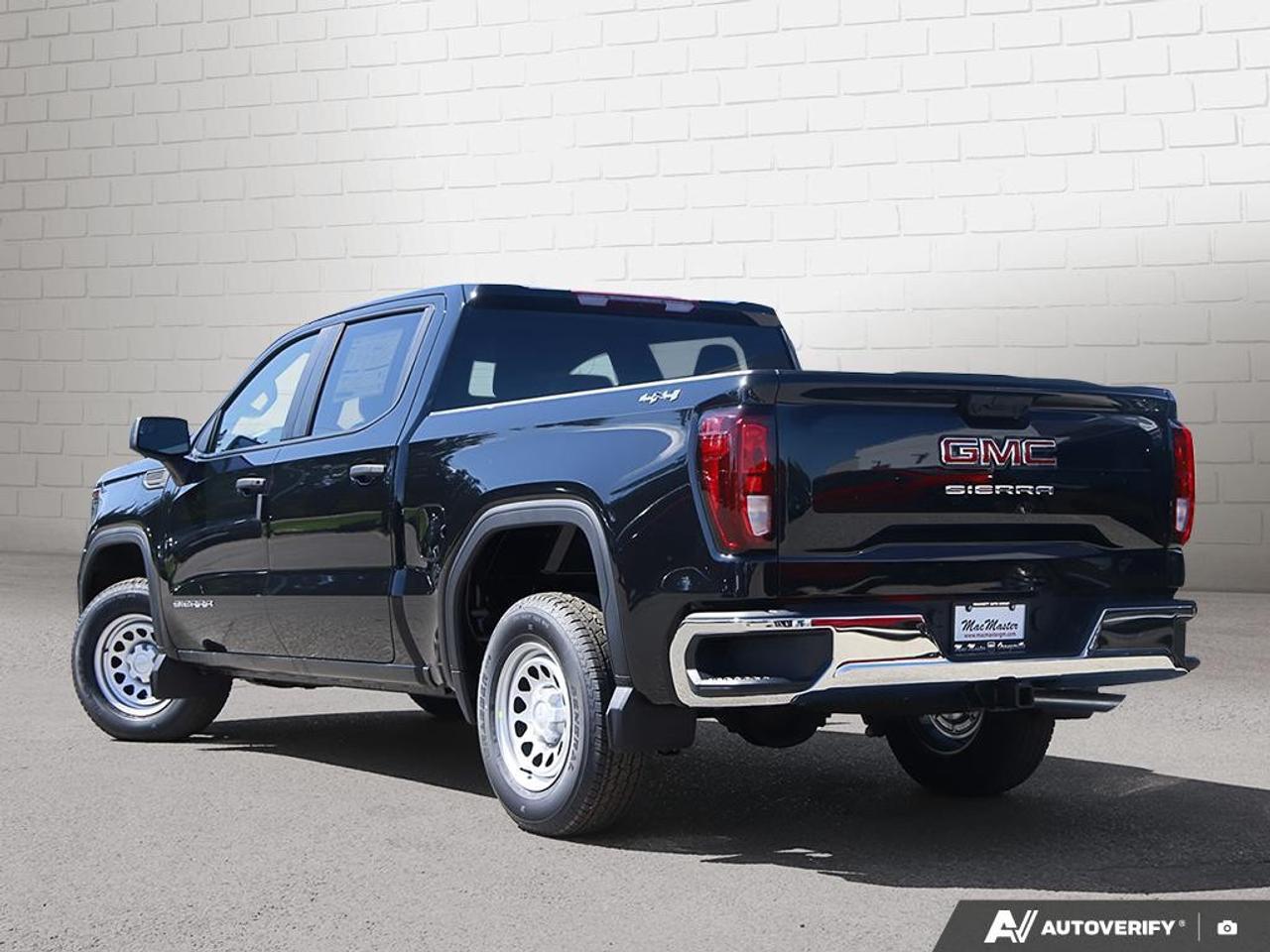 2026 GMC Sierra 1500 Crew Cab Short Box 4-Wheel Drive Pro Photo2