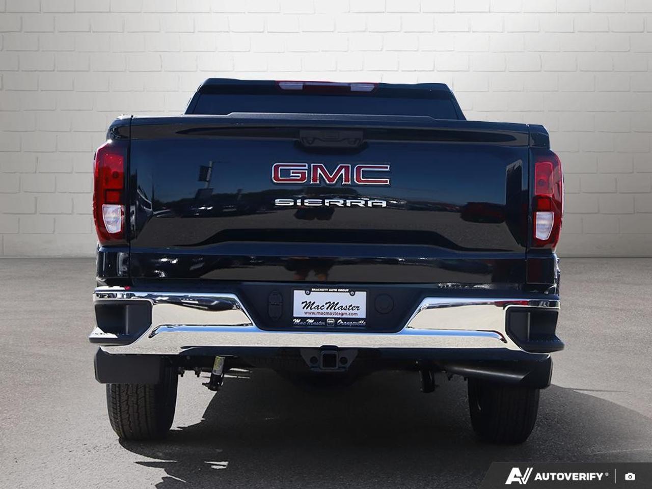 2026 GMC Sierra 1500 Crew Cab Short Box 4-Wheel Drive Pro Photo3