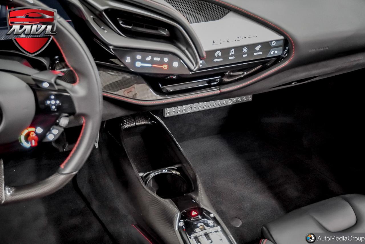 2025 Ferrari SF90 Spider Base 2dr Convertible Photo
