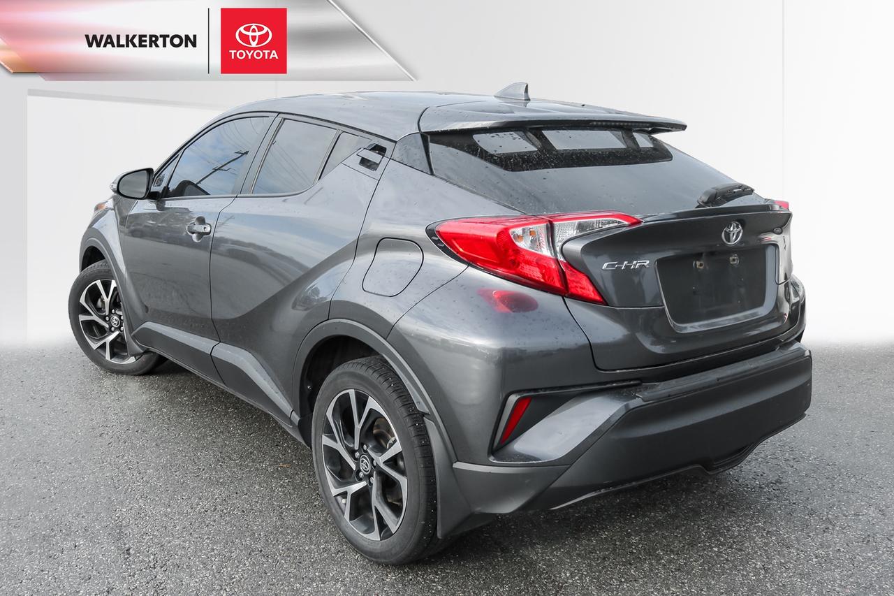 2022 Toyota C-HR XLE Premium 4dr Front-Wheel Drive Sport Utility Photo