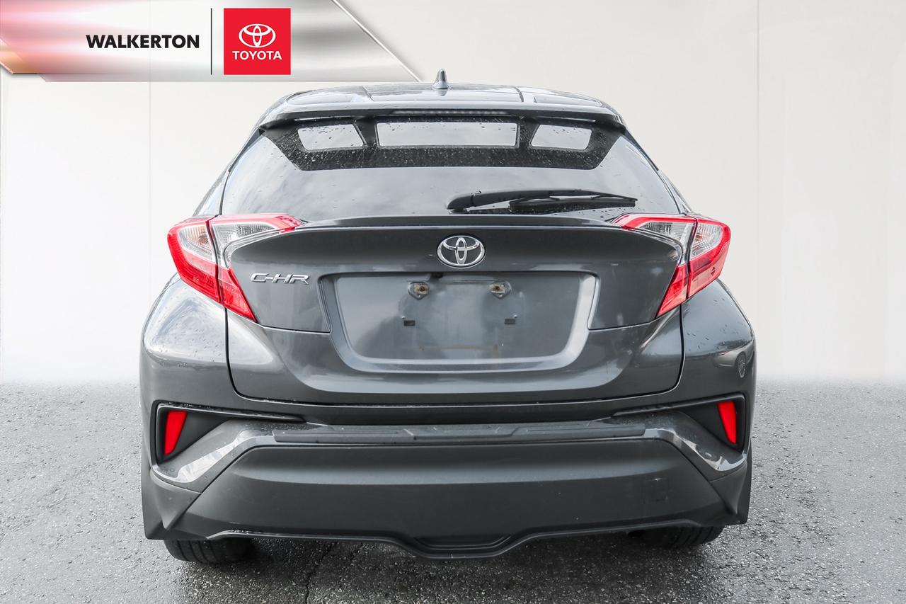 2022 Toyota C-HR XLE Premium 4dr Front-Wheel Drive Sport Utility Photo
