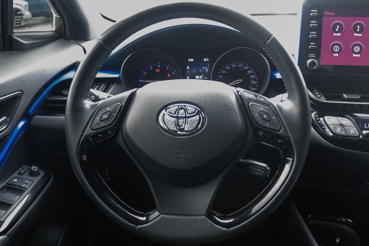 2022 Toyota C-HR XLE Premium 4dr Front-Wheel Drive Sport Utility Photo