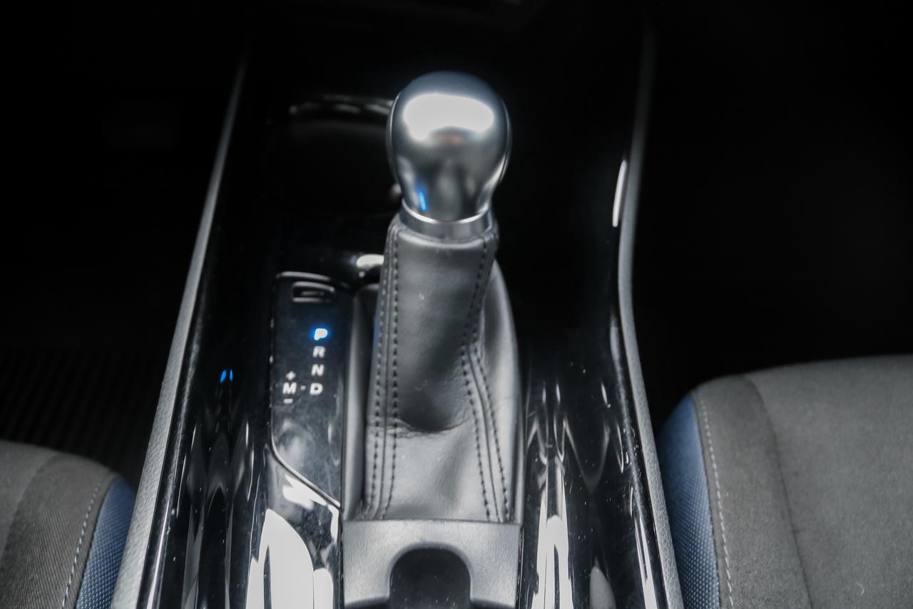 2022 Toyota C-HR XLE Premium 4dr Front-Wheel Drive Sport Utility Photo