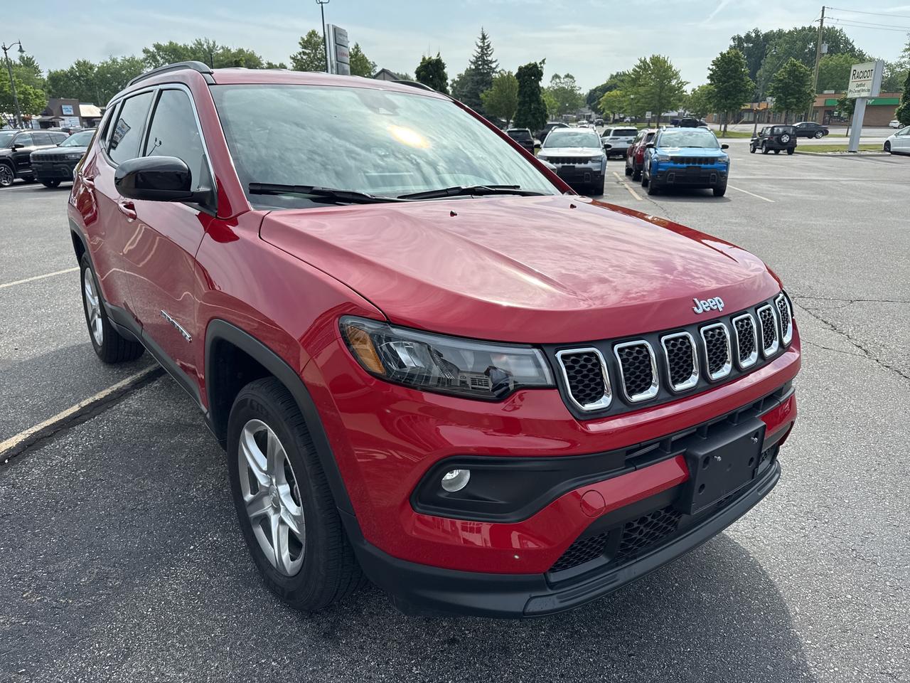 2024 Jeep Compass NORTH Photo