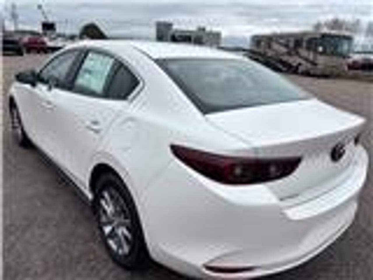 2025 Mazda 3 GS (A6) 4dr Front-Wheel Drive Sedan Photo