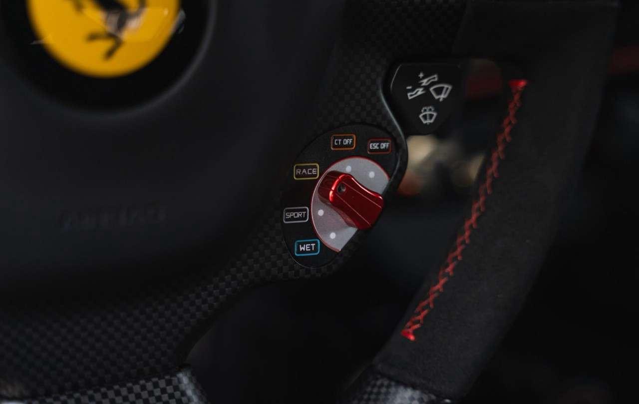 2020 Ferrari 488 Coupe Photo