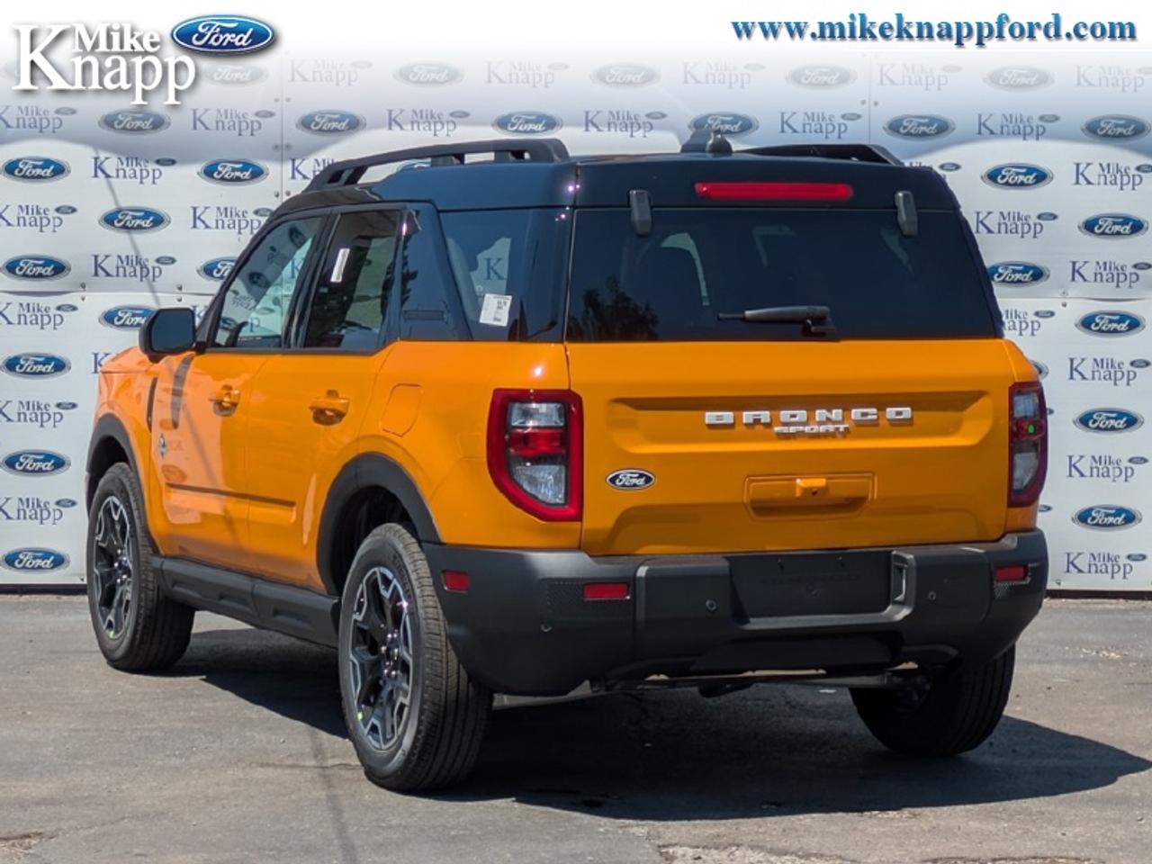 2026 Ford Bronco Sport Outer Banks Photo2