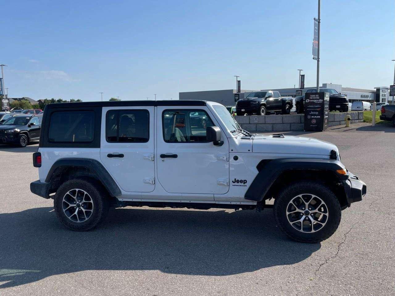 2024 Jeep Wrangler CLEAN CARFAX   HTD SEATS   RMT START Photo