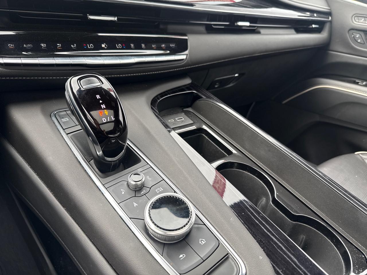 2023 Cadillac Escalade Sport 4x4 Photo