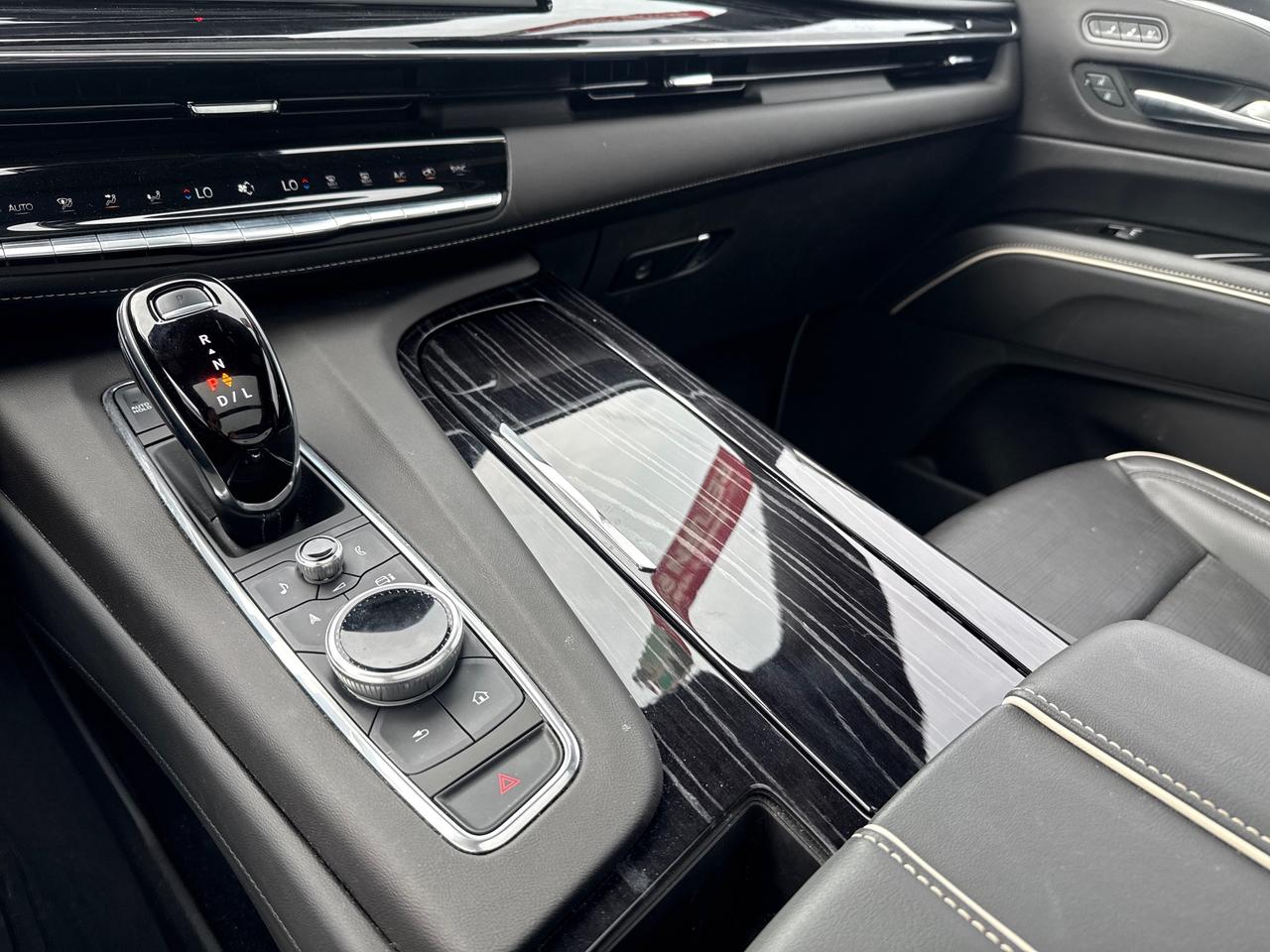 2023 Cadillac Escalade Sport 4x4 Photo